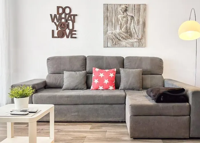 Apartment With Terrace Next To Port Of Malaga By Rems